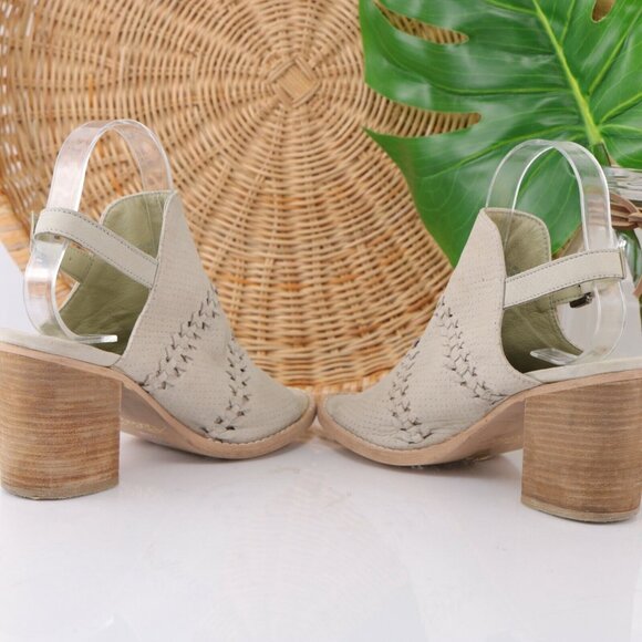 Rebels Womens Rayna Sandal Size 7 Beige Gray Suede Block Heel Open Toe Bootie - Picture 8 of 12